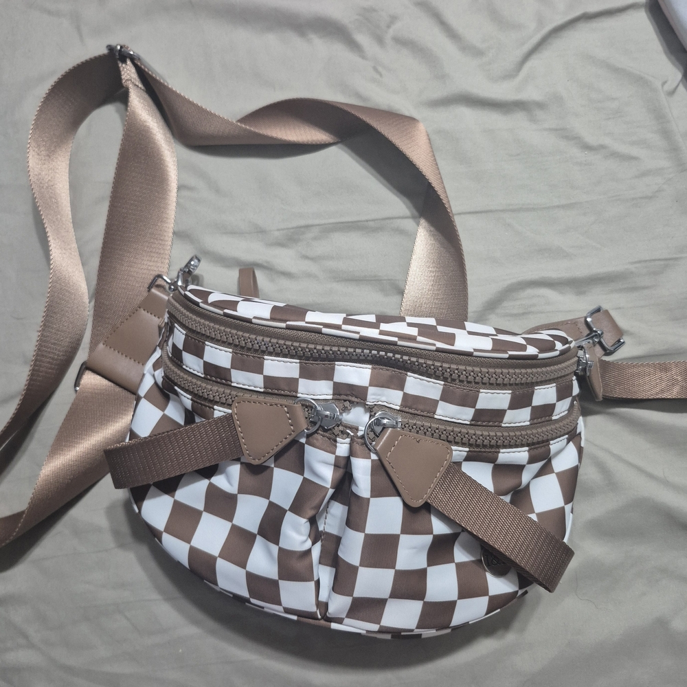 Elegant Checkered Crossbody Bag